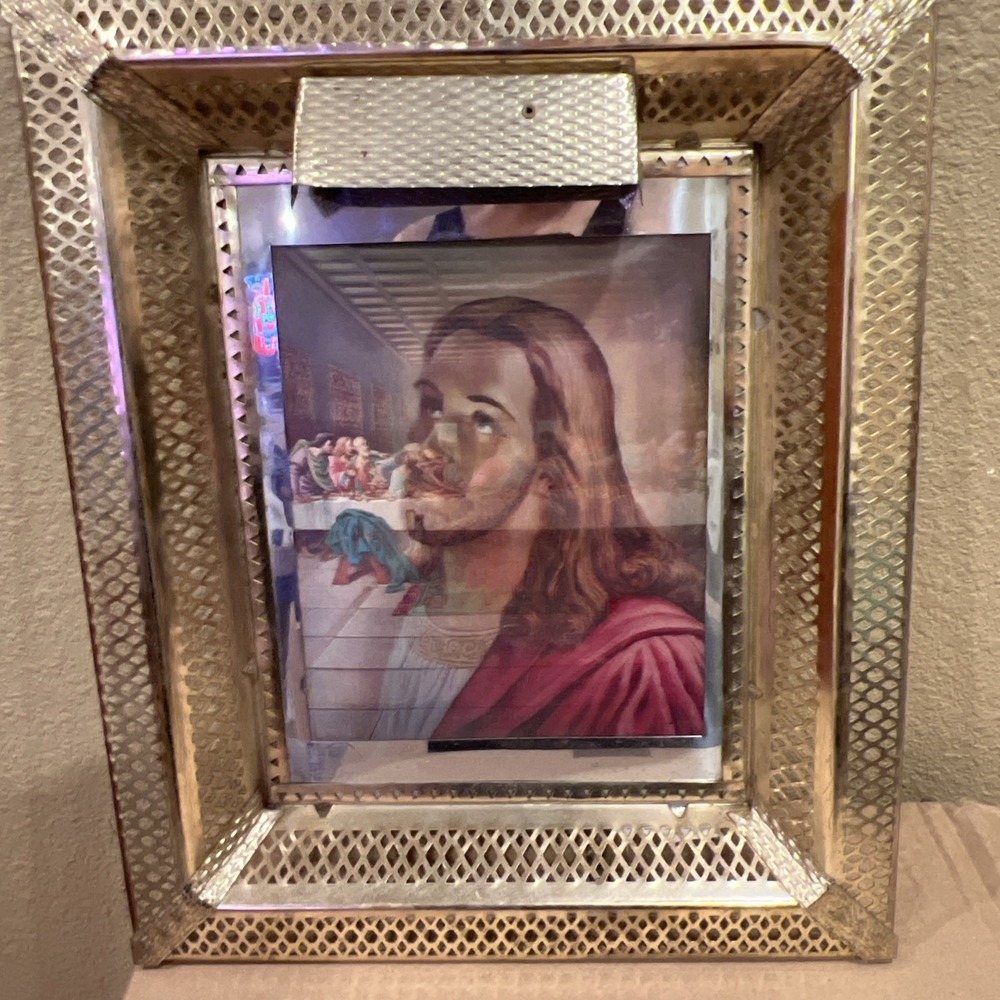 Vtg Jesus - Last Supper Lighted Holographic Picture Ornate Metal Frame 14.5x17x2